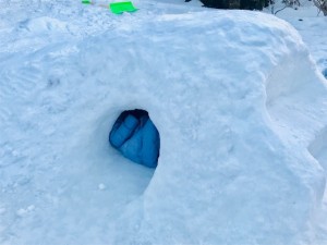 雪遊び